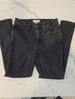 Madewell Dark Gray/Black High-Rise Skinny Jeans